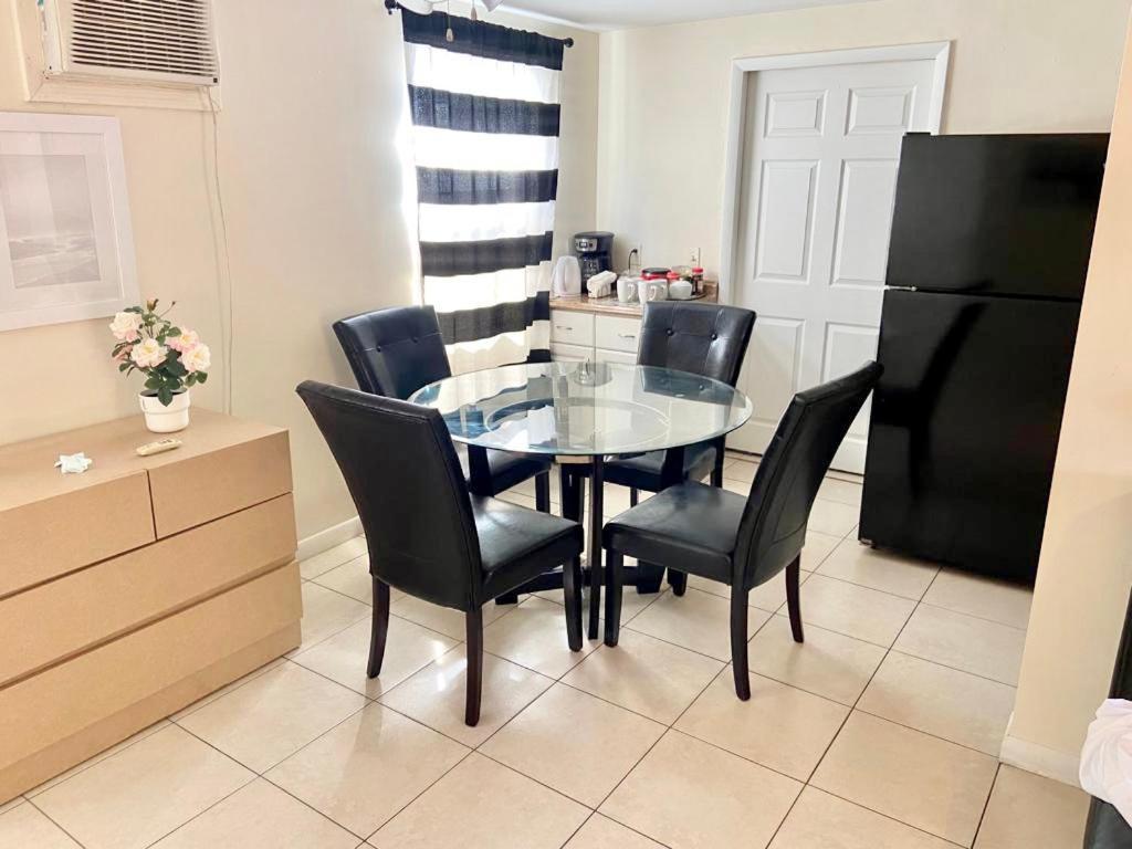 Private Rooms Close To Miami Airport - Free Parking - 01 Ngoại thất bức ảnh