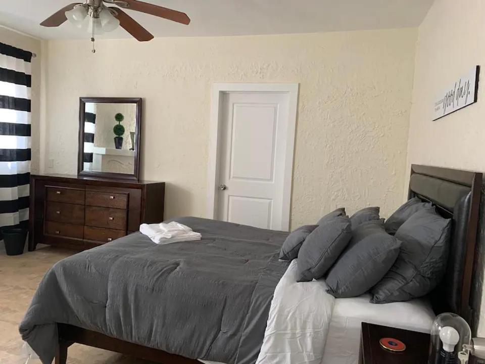 Private Rooms Close To Miami Airport - Free Parking - 01 Ngoại thất bức ảnh